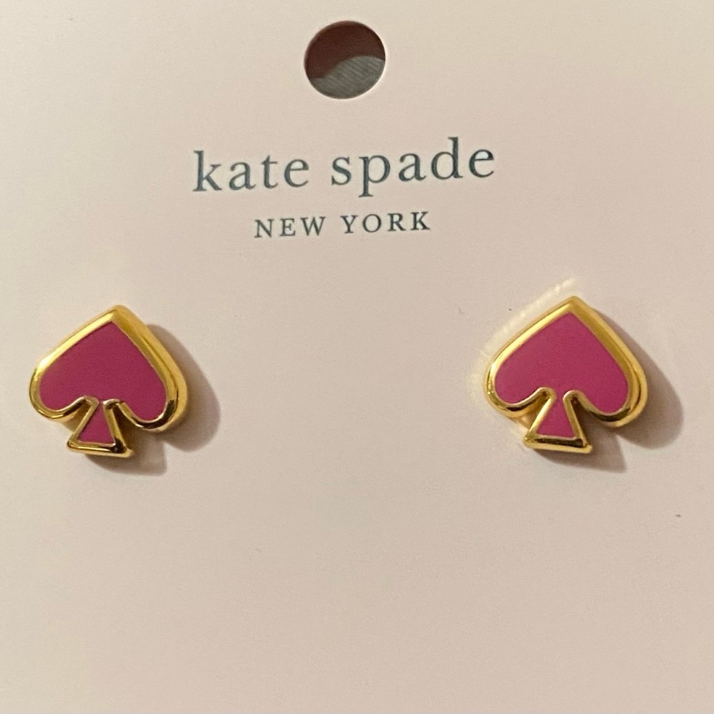 Kate Spade – Everyday Spade stud earrings in Festive Pink